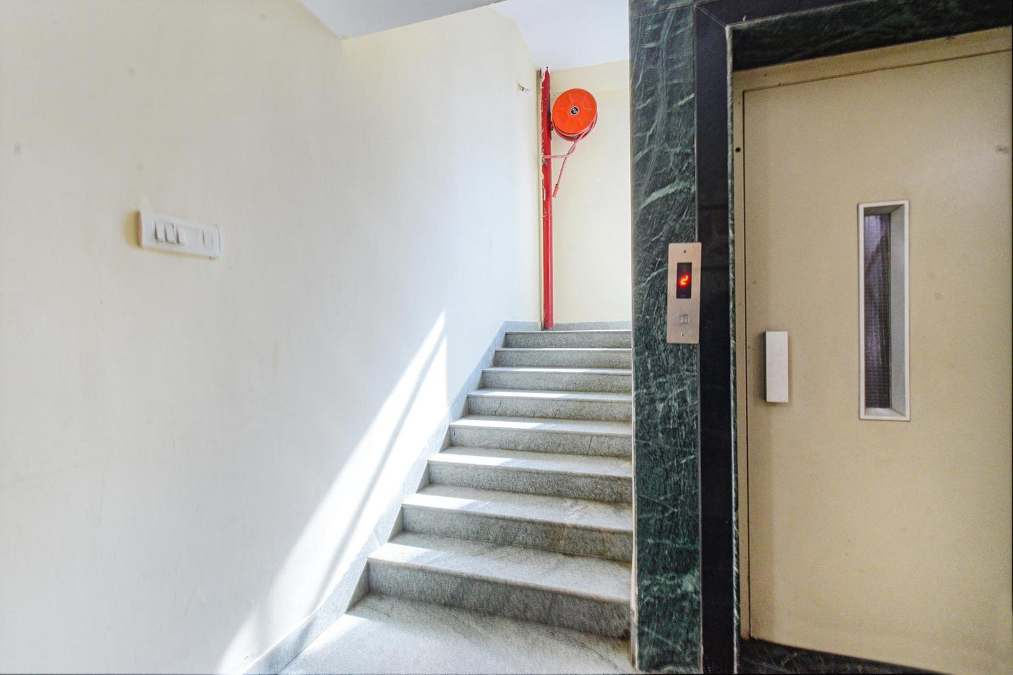 Fabhotel N Residency, Hitech City - 350M From Yashoda Hospital, Hitech City Χιντεραμπάντ Εξωτερικό φωτογραφία